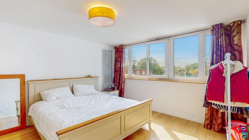 			3 Bedroom, 1 bath, 1 reception Flat			 Netherwood Street, West Hampstead (Inclusive of Gas)